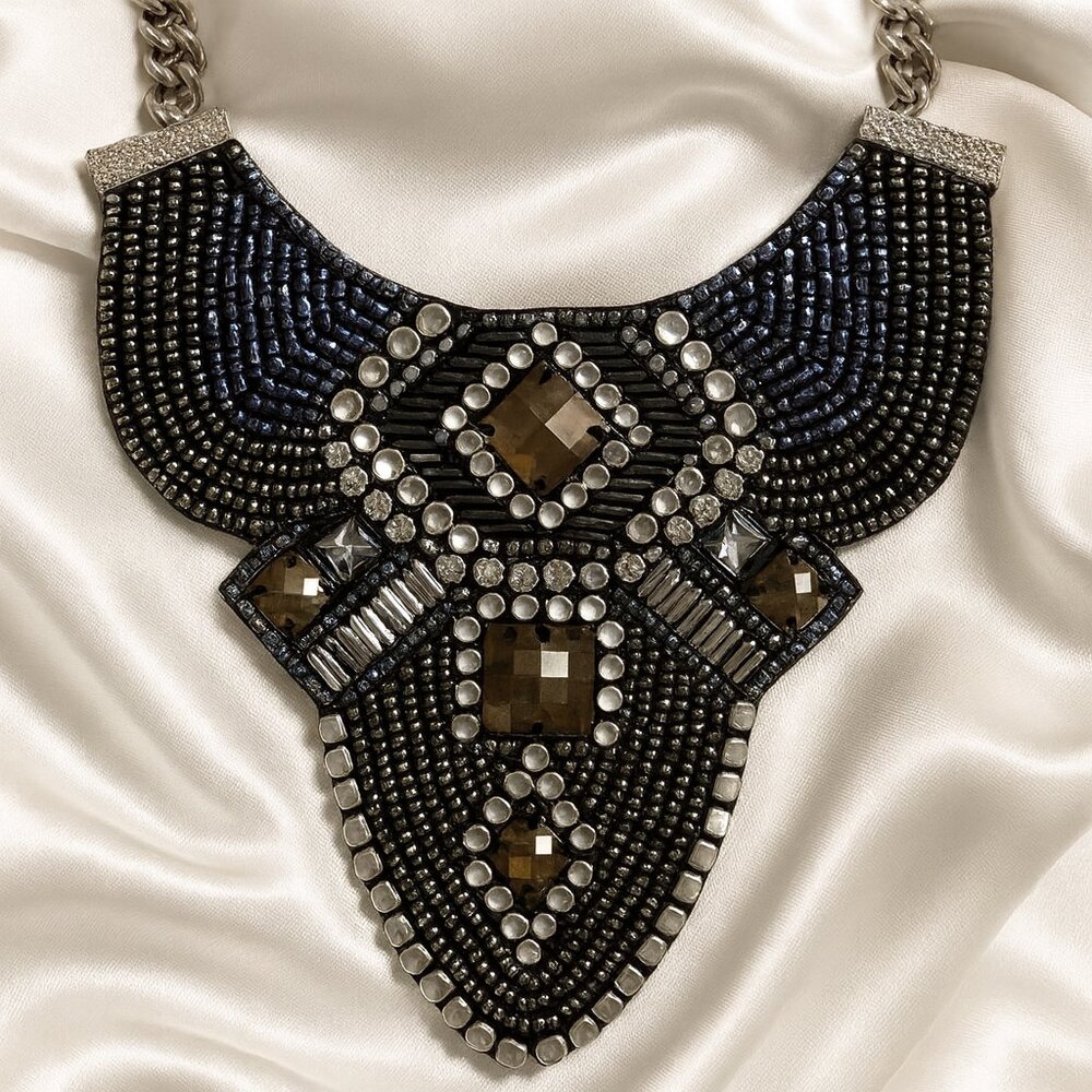 Elegant Vintage Silver Mosaic Necklace – Statement Style Women’s Fashion Jewelry